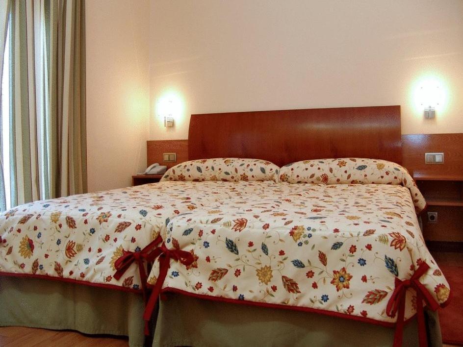 Complejo El Carrascal Hotell Muñana Eksteriør bilde